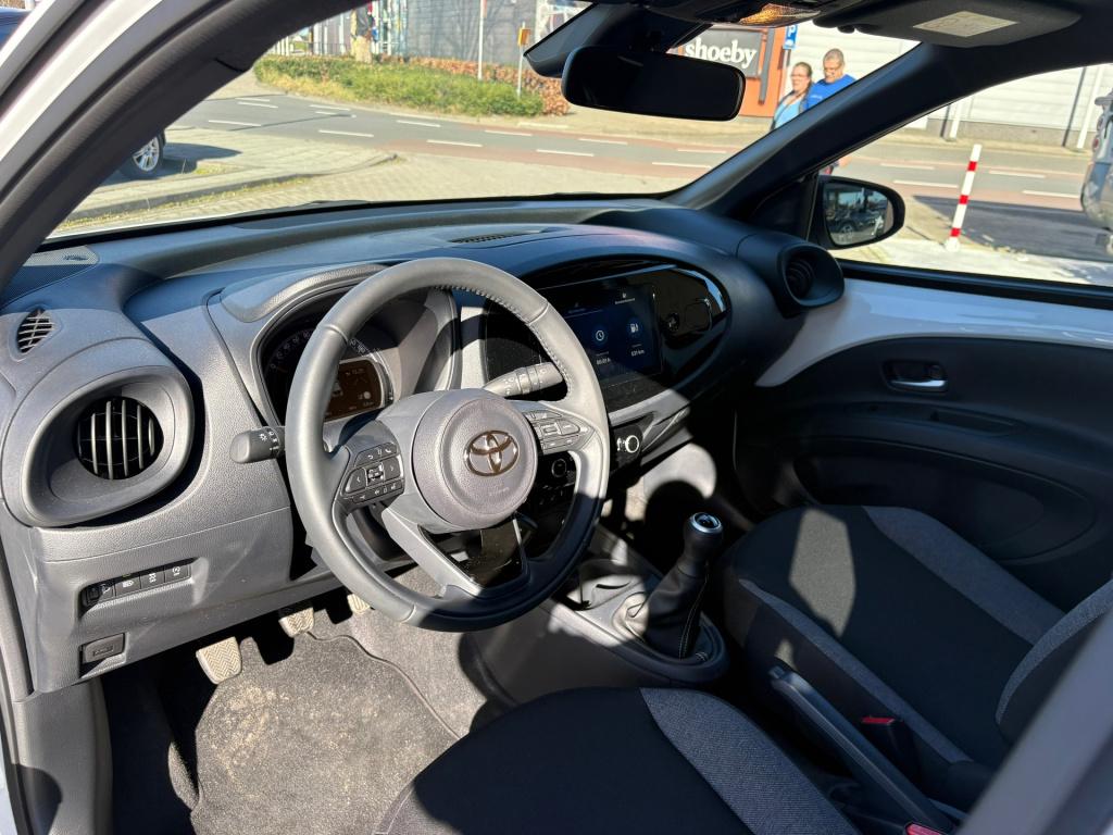 Toyota Aygo x 1.0 vvt-i mt play