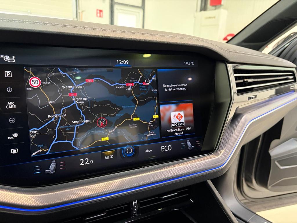 Volkswagen Touareg r 3.0 tsi ehybrid 462pk | luchtvering | pano | trekhaak