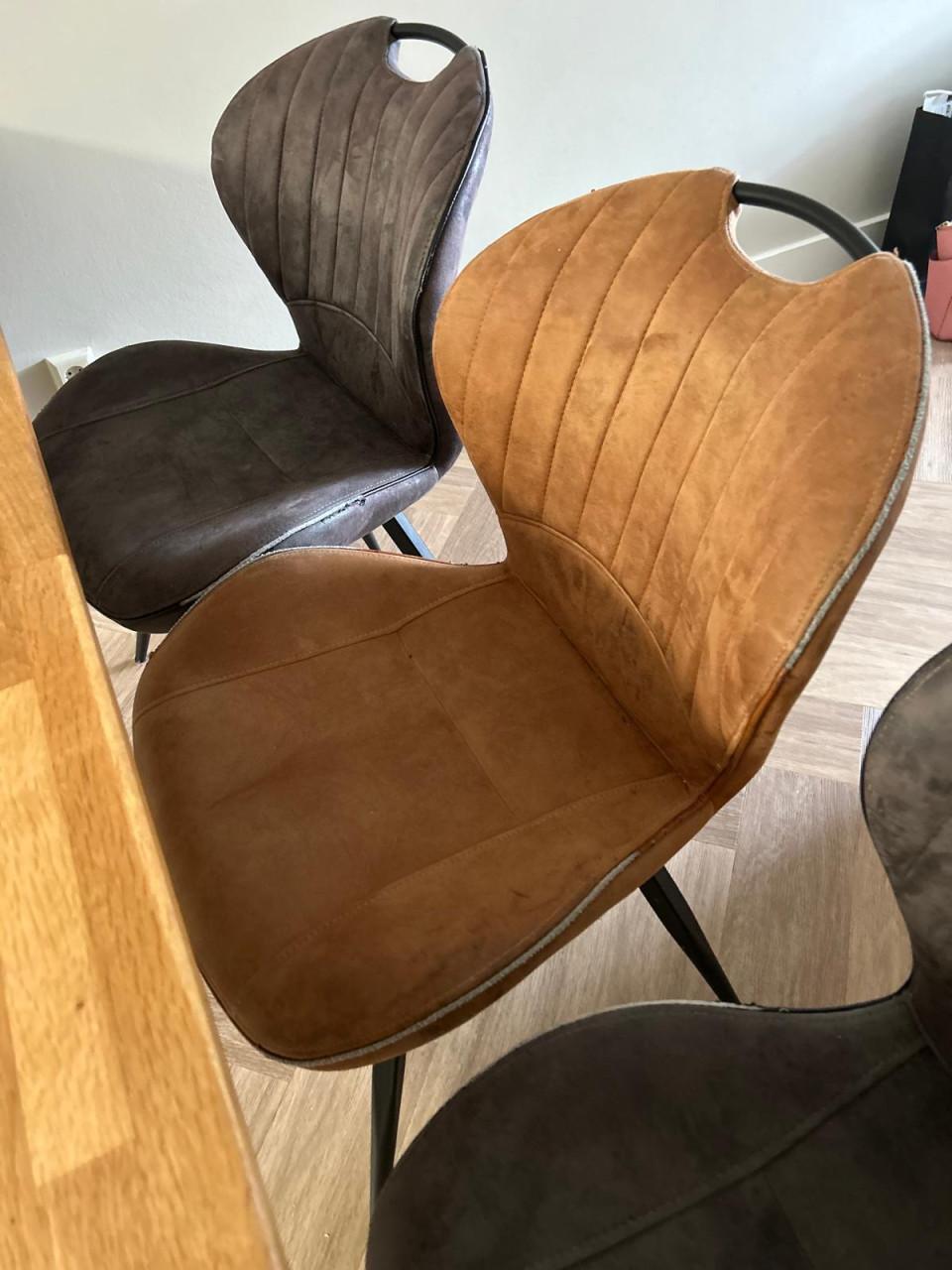 Mango houten tafel + 6 eetkamer stoelen