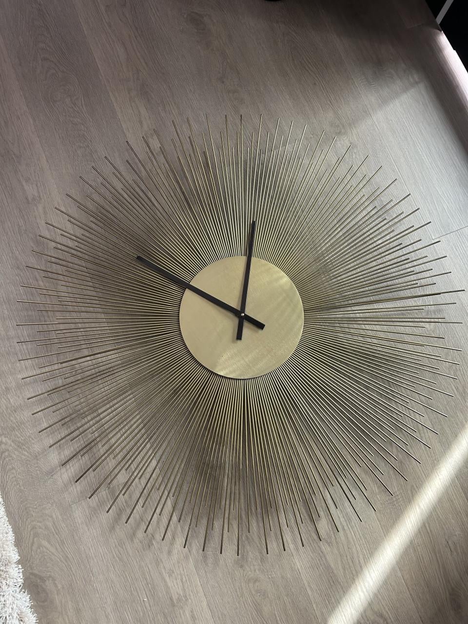 Te koop: Richmond Interiors Klok Chasin 90cm kleur Goud