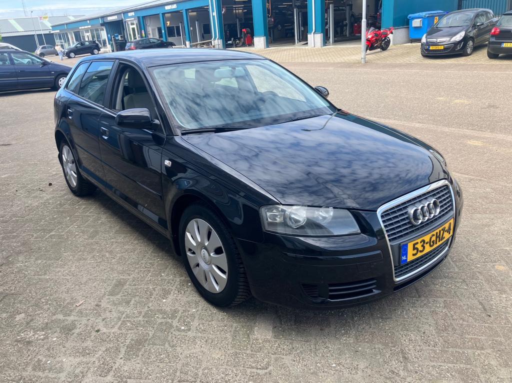 Audi A3 sportback 1.6 attraction business edition cruisse clima