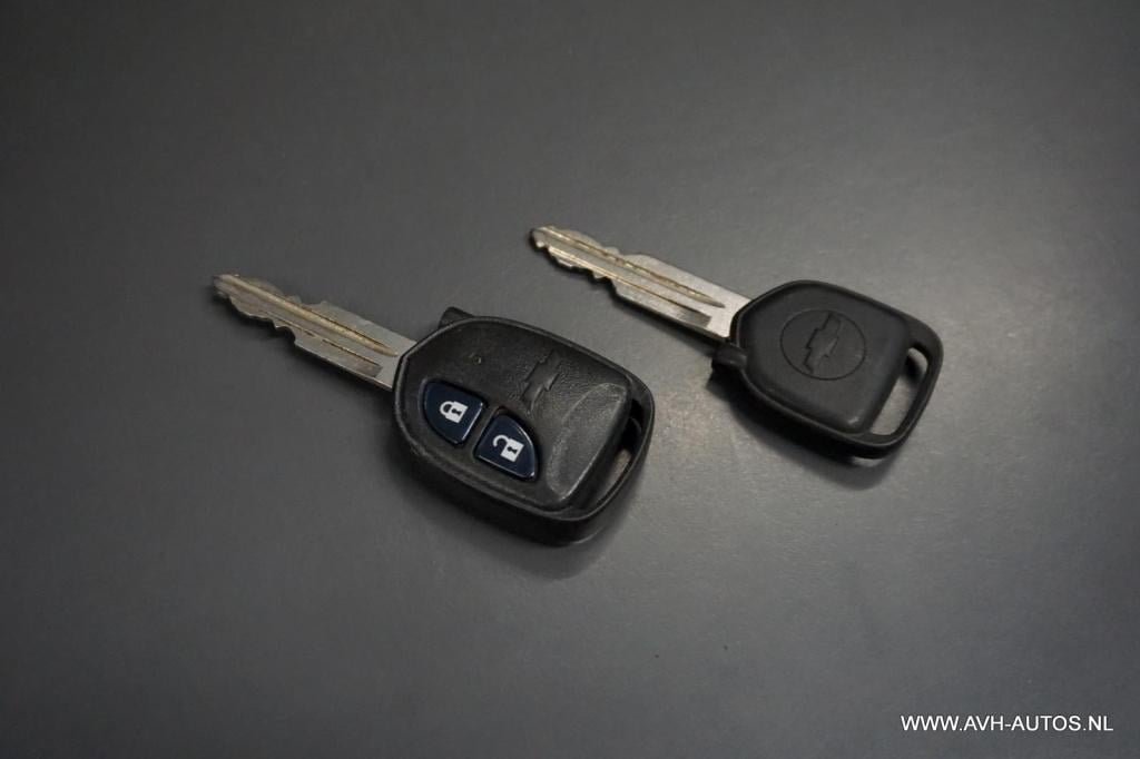 Chevrolet Spark 1.0 16v ls