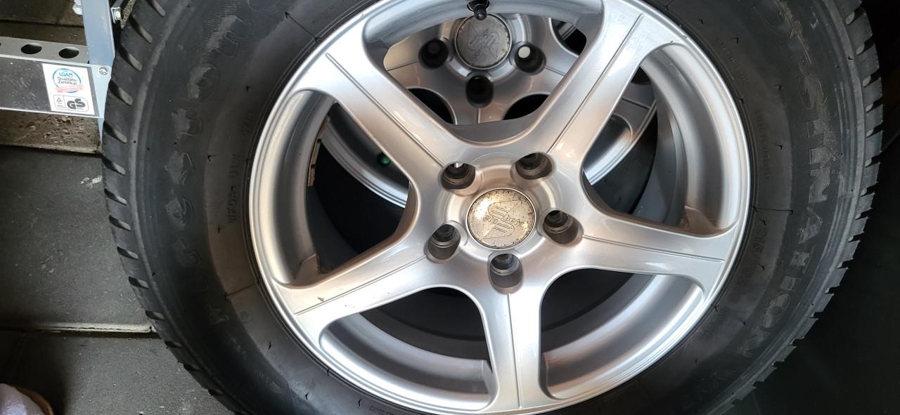 4 stuks velgen+Banden