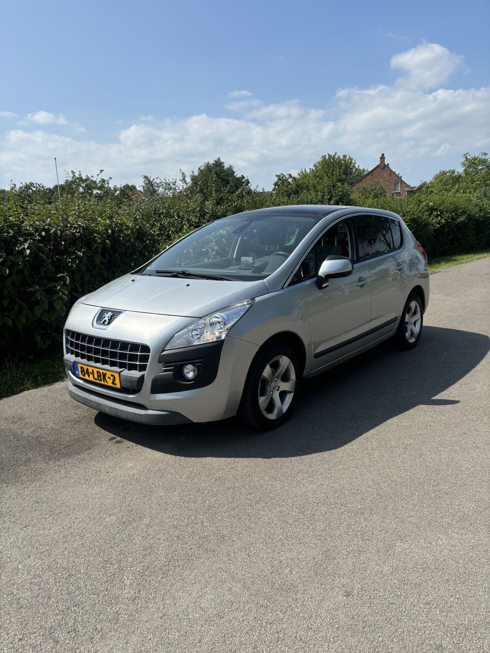 Peugeot 3008 met een voljaar apk!