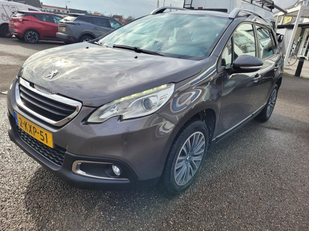 Peugeot 2008 1.2 vti active