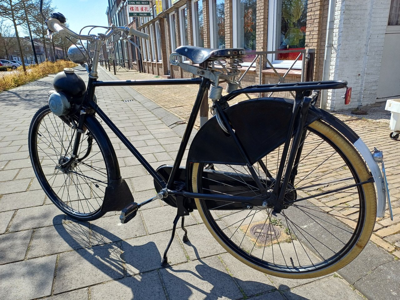 Berini ei brom fiets met kenteken