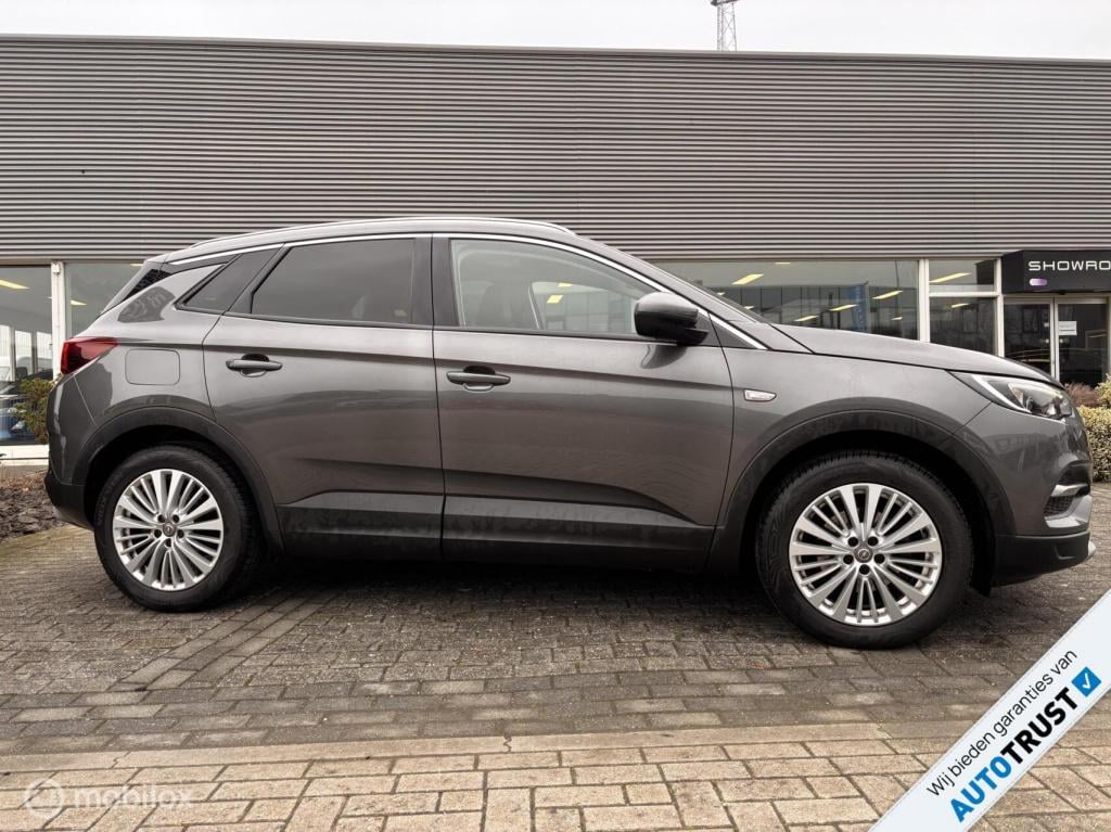 Opel Grandland X 1.2 turbo innovation trekhaak navi