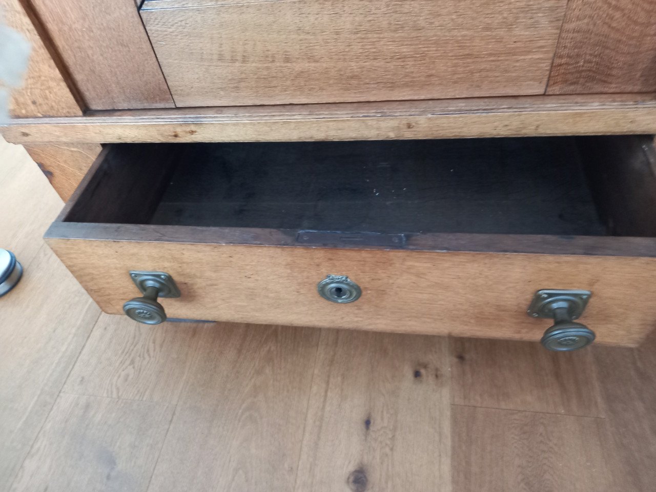 Kast eikenhout