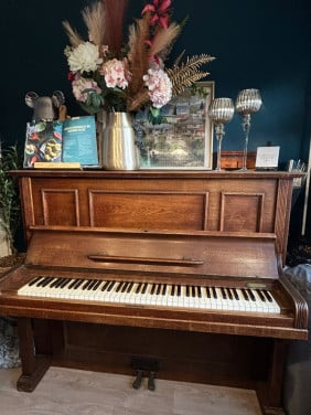 Carl Ecke piano
