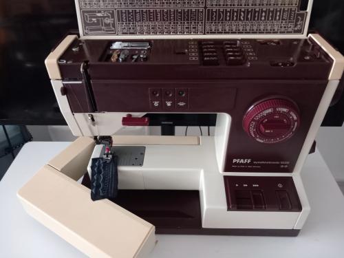 PFAFF 1229 dubbel stof transportI  (idt)