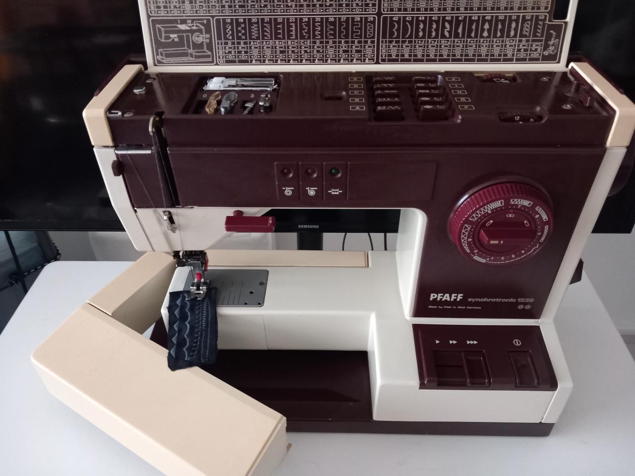 PFAFF 1229 dubbel stof transportI  (idt)