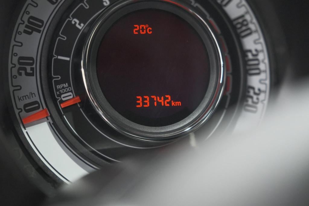 Fiat 500 C 1.0 hybrid dolcevita | apple carplay | parkeersensoren | climate