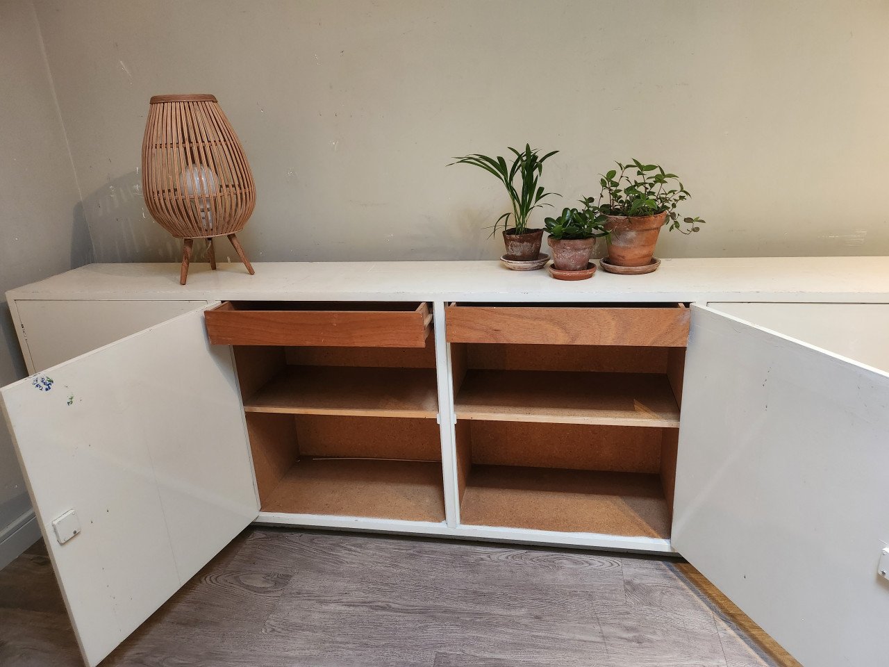 (Vintage) lage lange kast