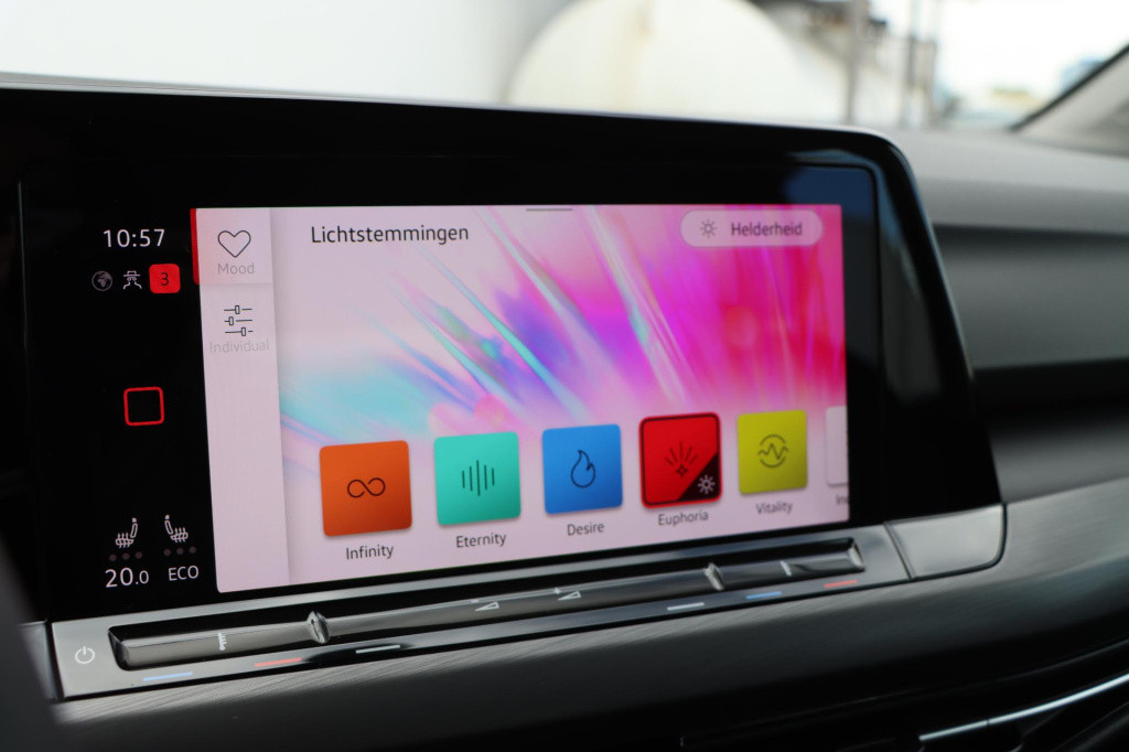 Volkswagen Golf 1.4 ehybrid style 204pk dsg6