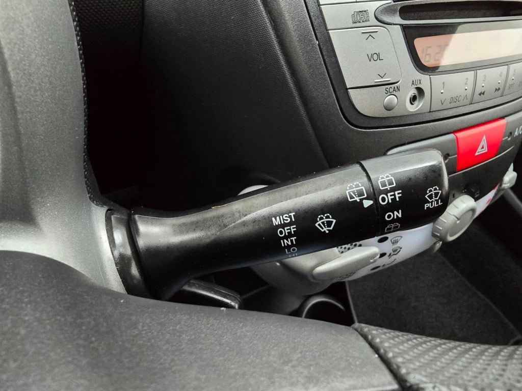 Peugeot 107 occasion 1.0 active met airco en 5 deurs | tweedehands peugeot 