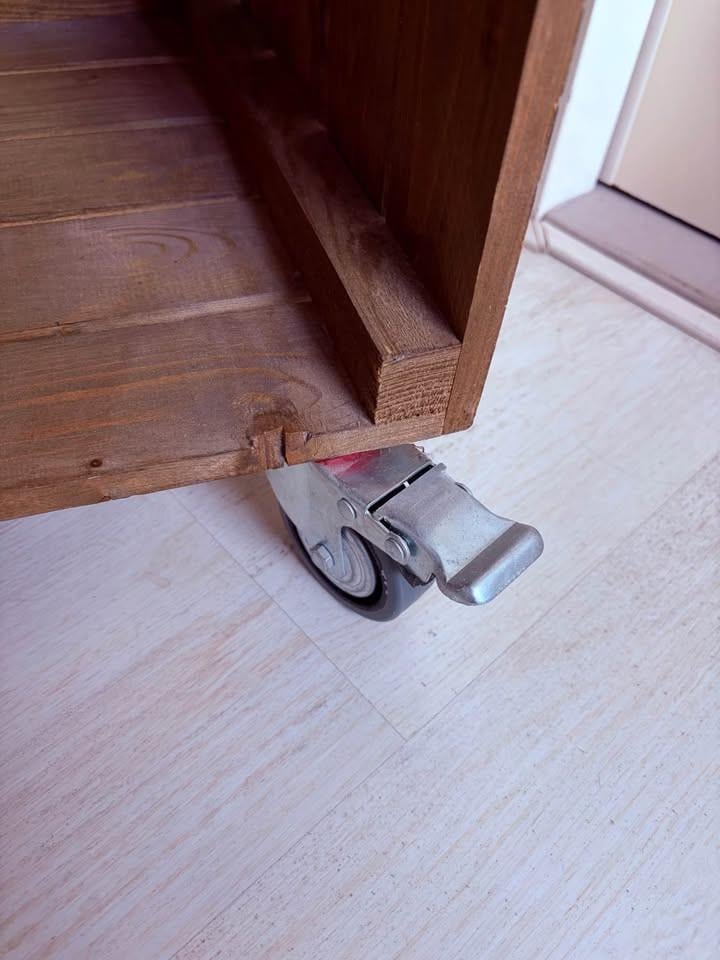 Houten platenkast