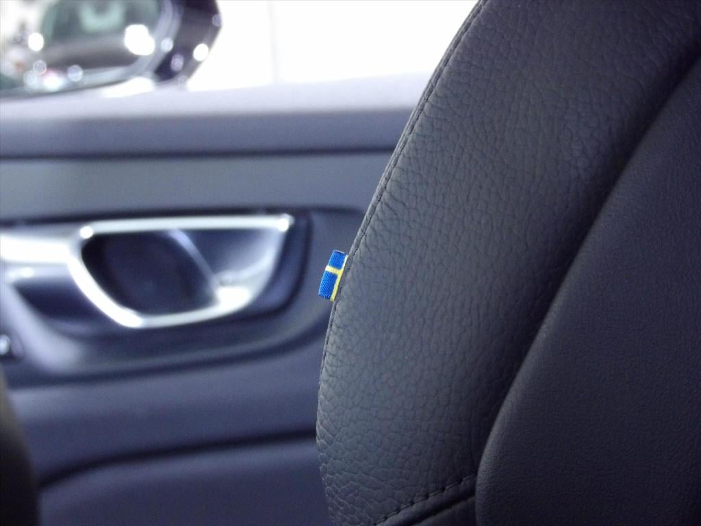 Volvo V60 t6 twin engine 398pk awd aut plus dark