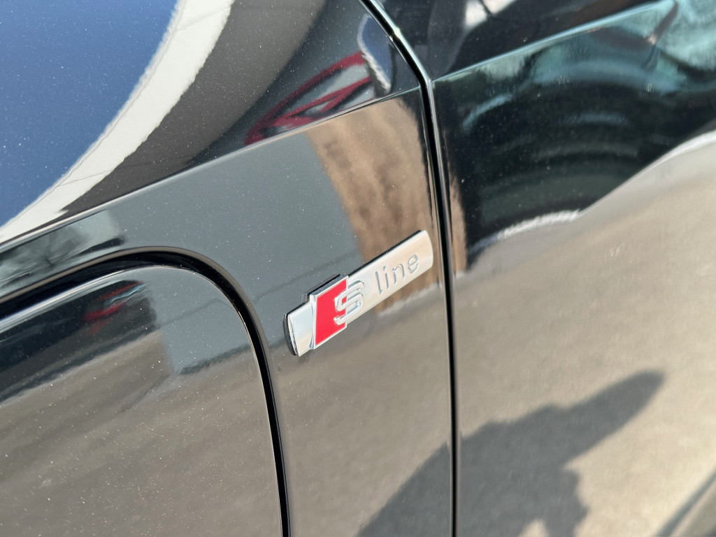 Audi Q3 sportback 45 tfsi e s-line | zwart optiek | camera | keyless | adap