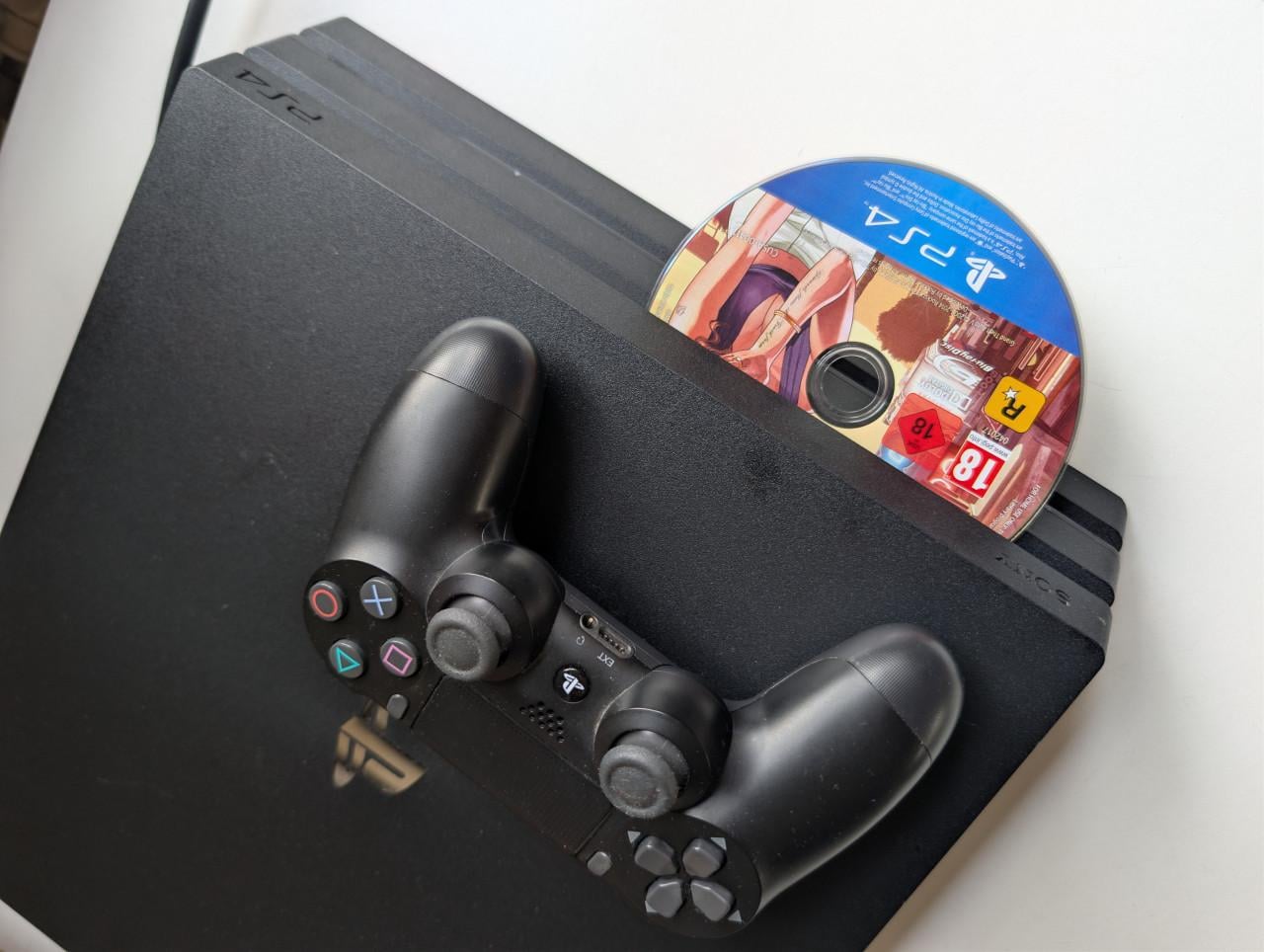 PlayStation 4 pro 1TB