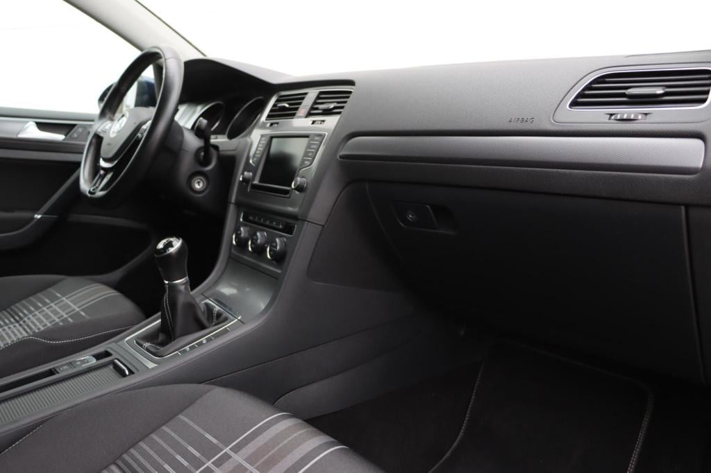 Volkswagen Golf 1.2 tsi connected series 110pk