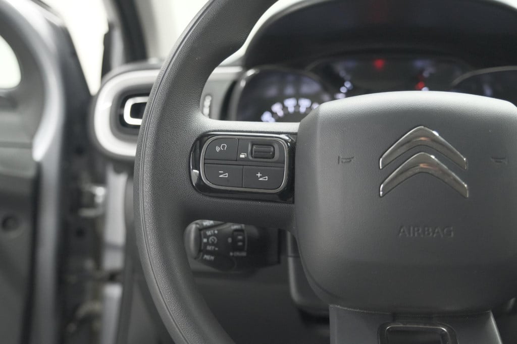 Citroen C3 puretech 110 max | parkeersensoren | apple carplay | climate con