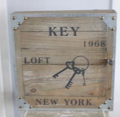 Houten sleutelkastje