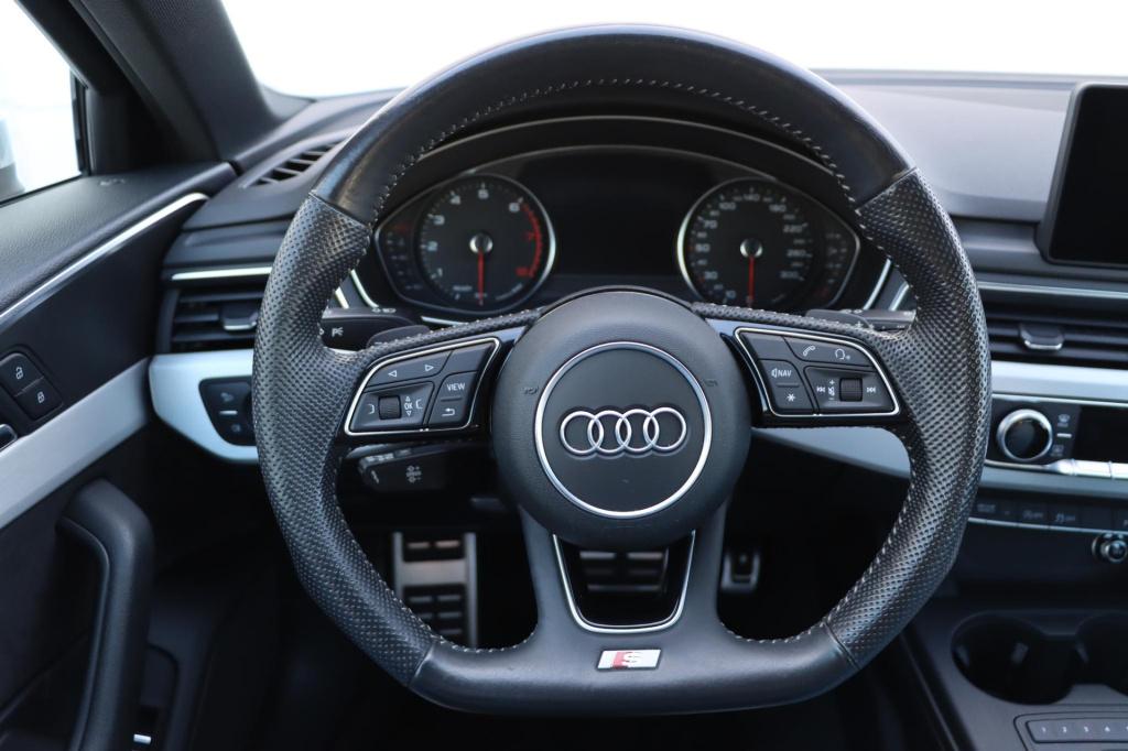 Audi A4 avant 35 tfsi s edition 150pk s tronic