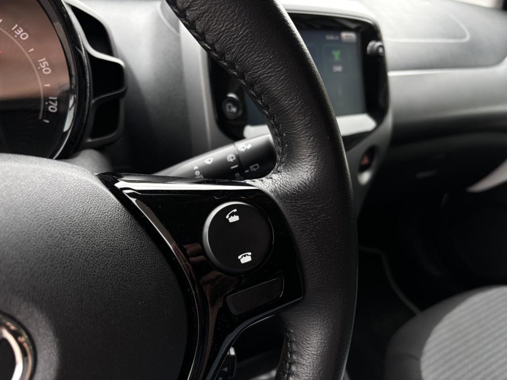 Toyota Aygo 1.0 vvti x-joy/camera/carplay/climate-control