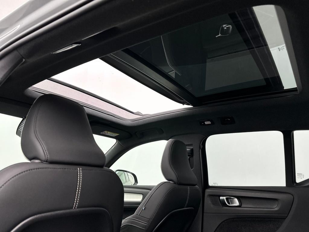 Volvo XC40 2.0 b4 plus black ed