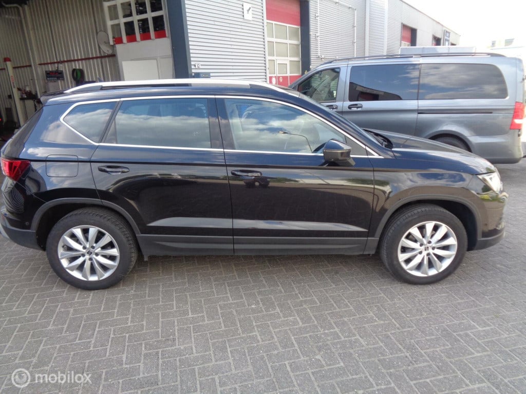 Seat Ateca 1.5 tsi xperience/led/airco/ecc/trekhaak/virtual dash/dsg-7/appl