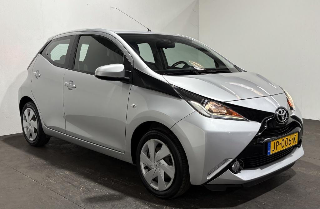 Toyota Aygo 1.0 vvt-i x-play