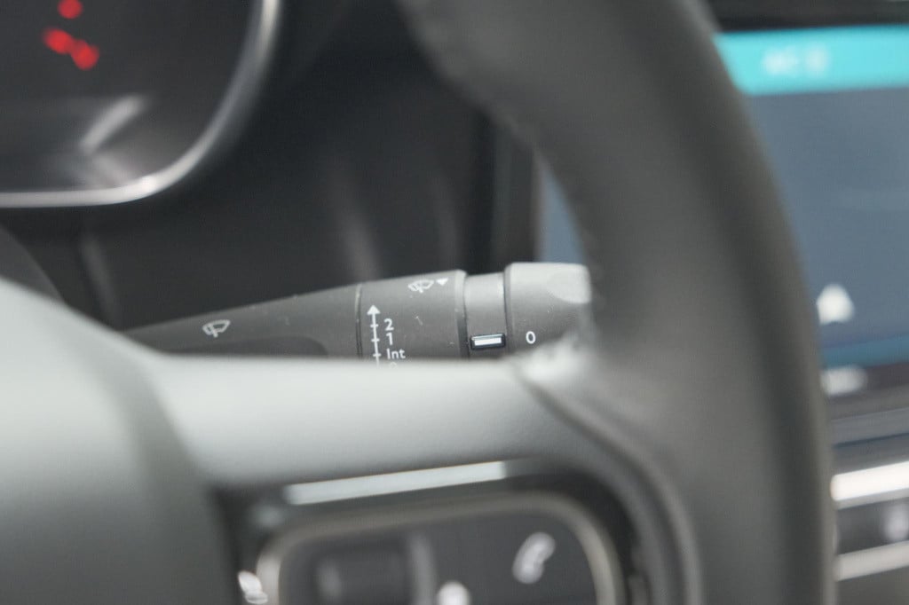 Citroen C3 Aircross puretech 130 eat6 shine | camera | navigatie | parkeers