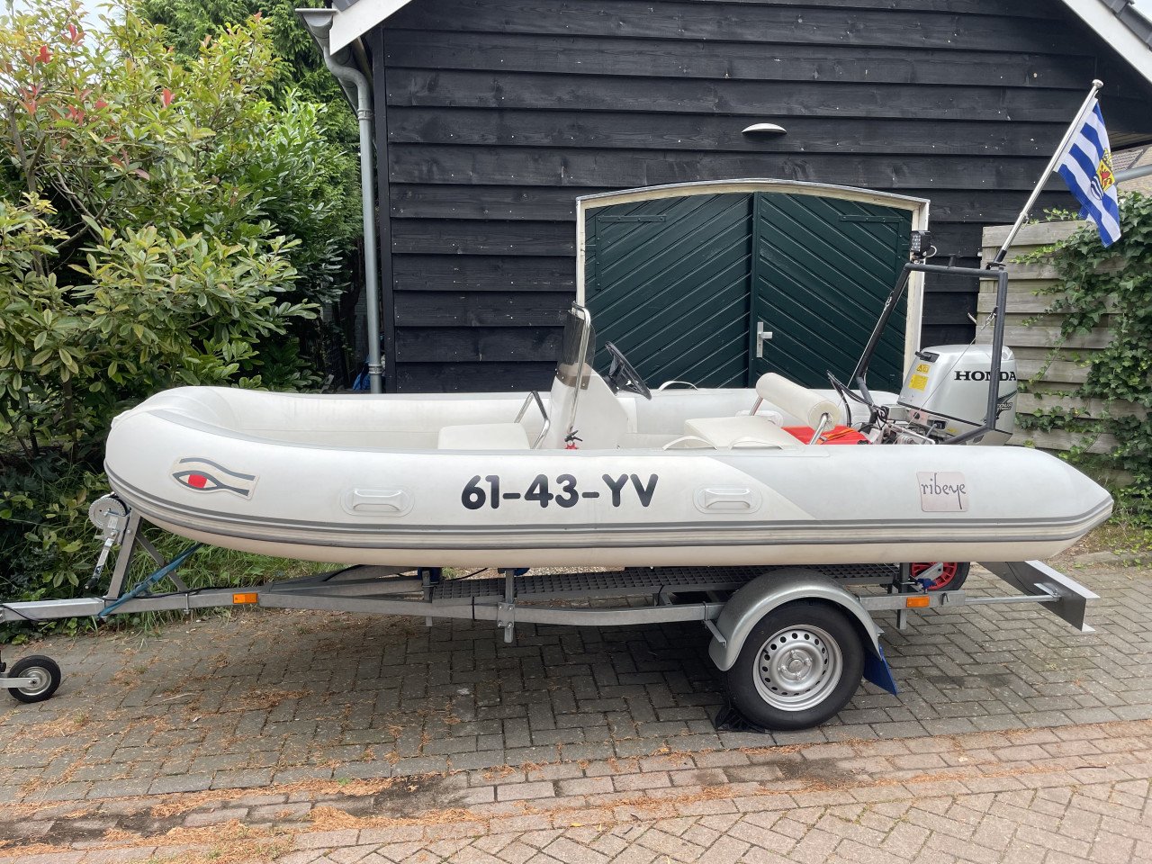 4mtr RIB allu.V-bodem +25pk Honda BB