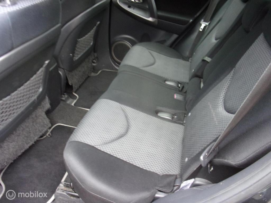 Toyota Rav4 2.0 vvti executive