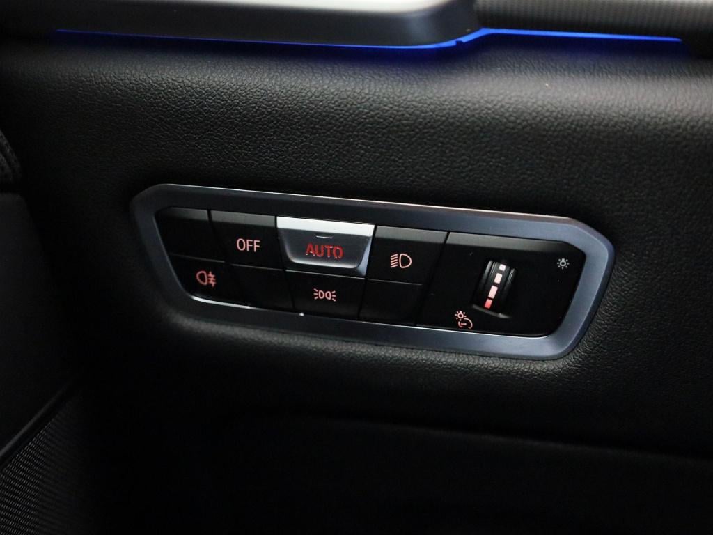 BMW X5 xdrive45e high executive | automaat | trekhaak | luchtvering | memor