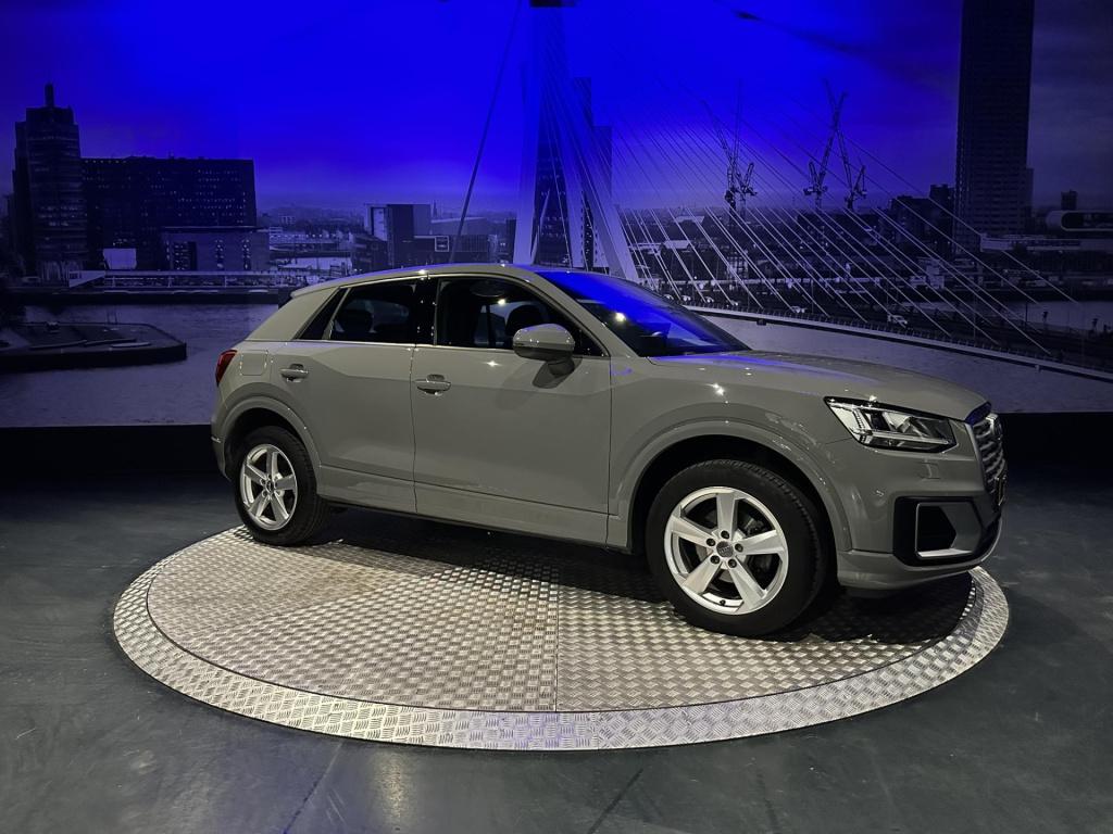 Audi Q2 35 tfsi epic *origineel nl*led*navi*carplay*camera*