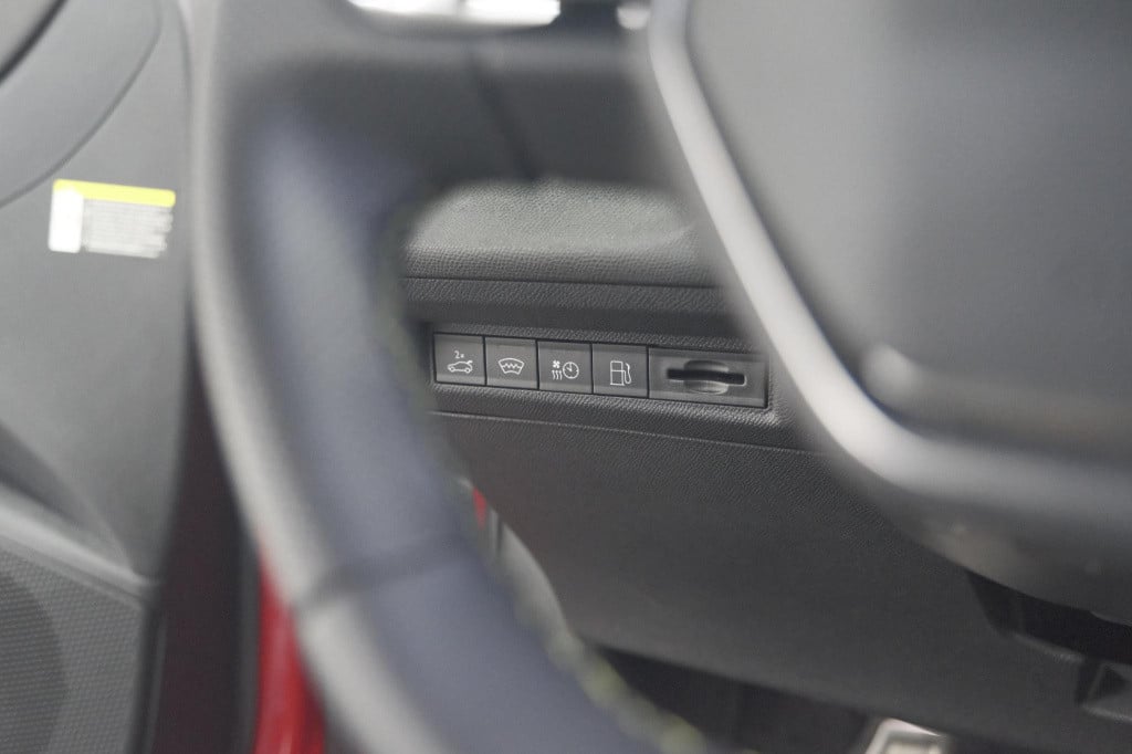 Peugeot 308 sw 1.6 plug-in hybrid 225 gt | focal audio | 360 camera | adapt