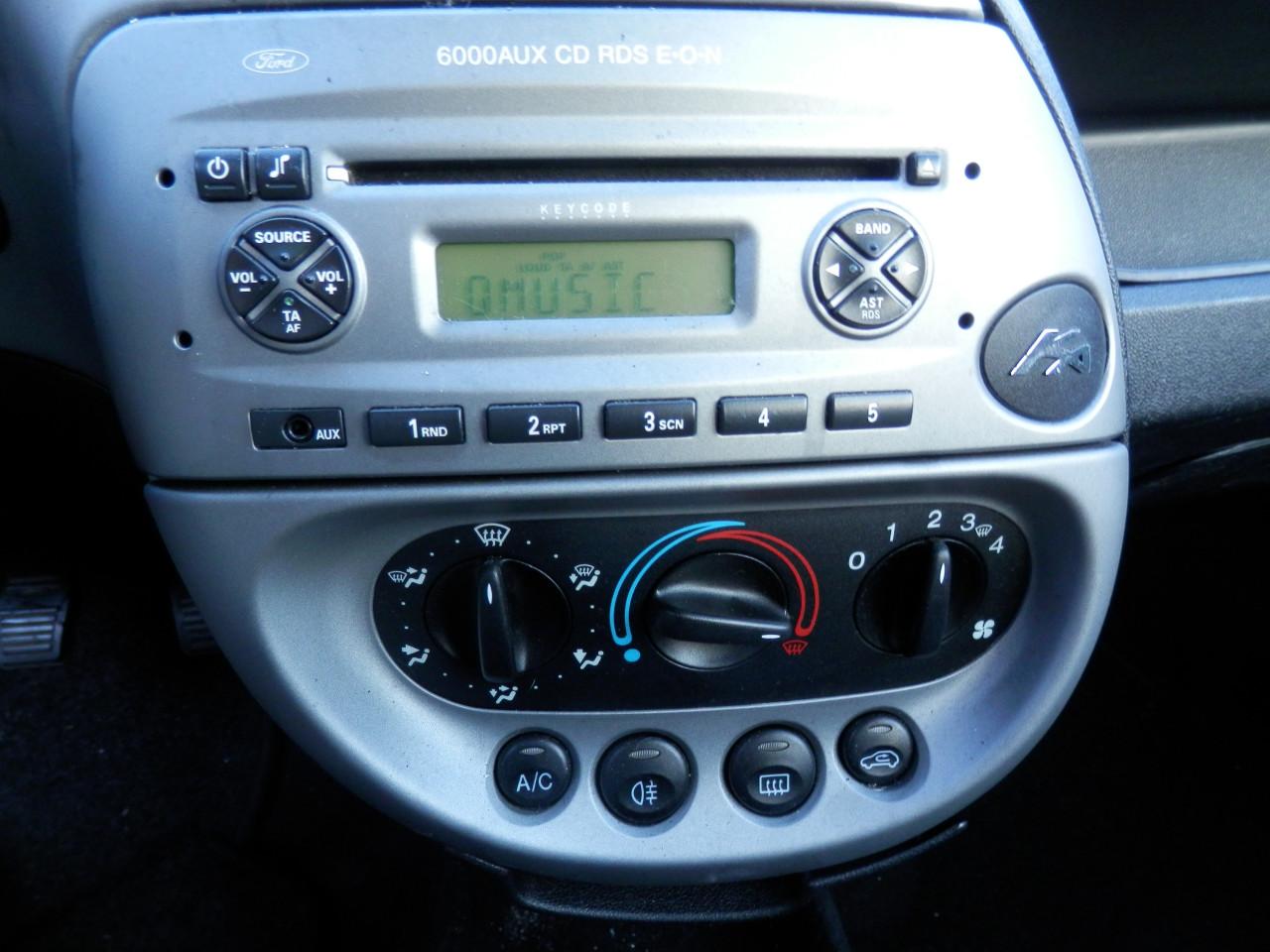 Auto Garant Biedt Aan: Ford KA 1.3 Cool & Sound