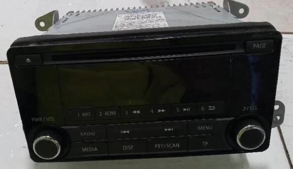 8701A495 Audio-/CD-Radio-System