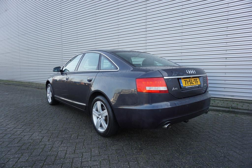 Audi A6 limousine 2.4 v6 pro line automaat - climate / stoelverw. / cruise 