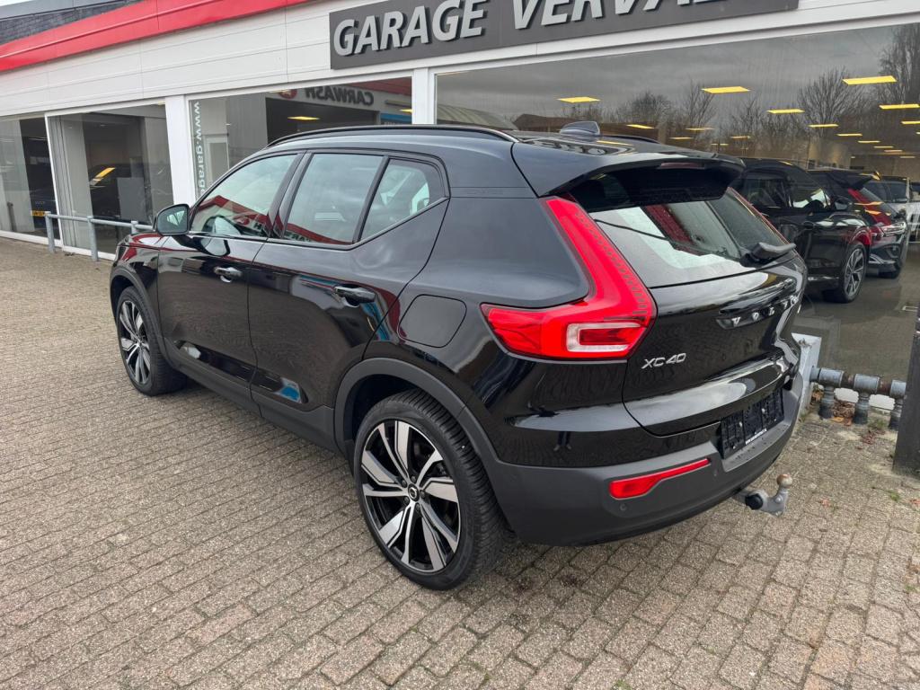 Volvo XC40 recharge p8 awd r-design