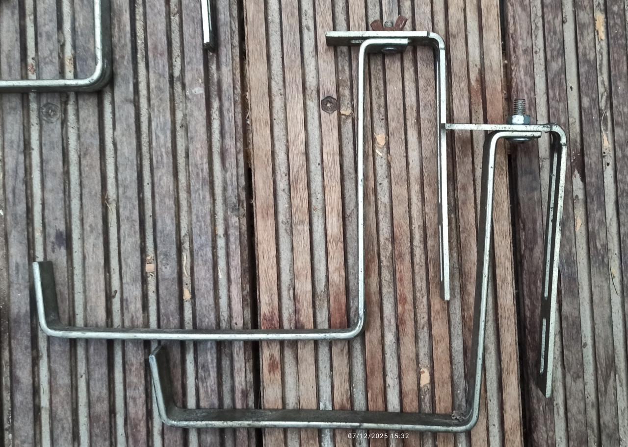 Metalen balkonbakhouder 3 x 2 stuks