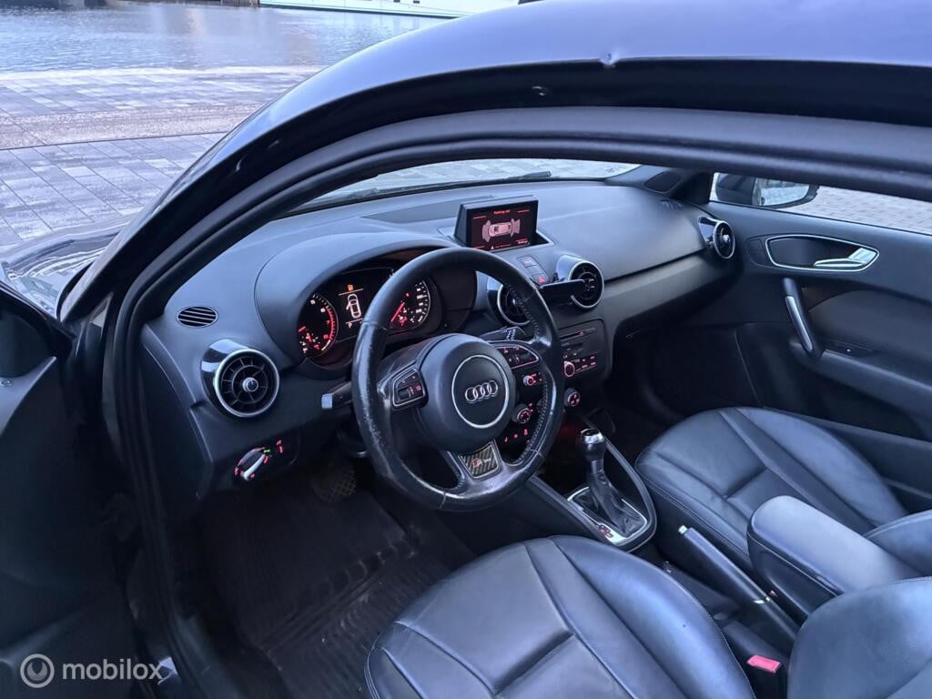 Audi A1 1.4 TFSI S-Line Panorama Automaat km205.202 Nap BJ2011
