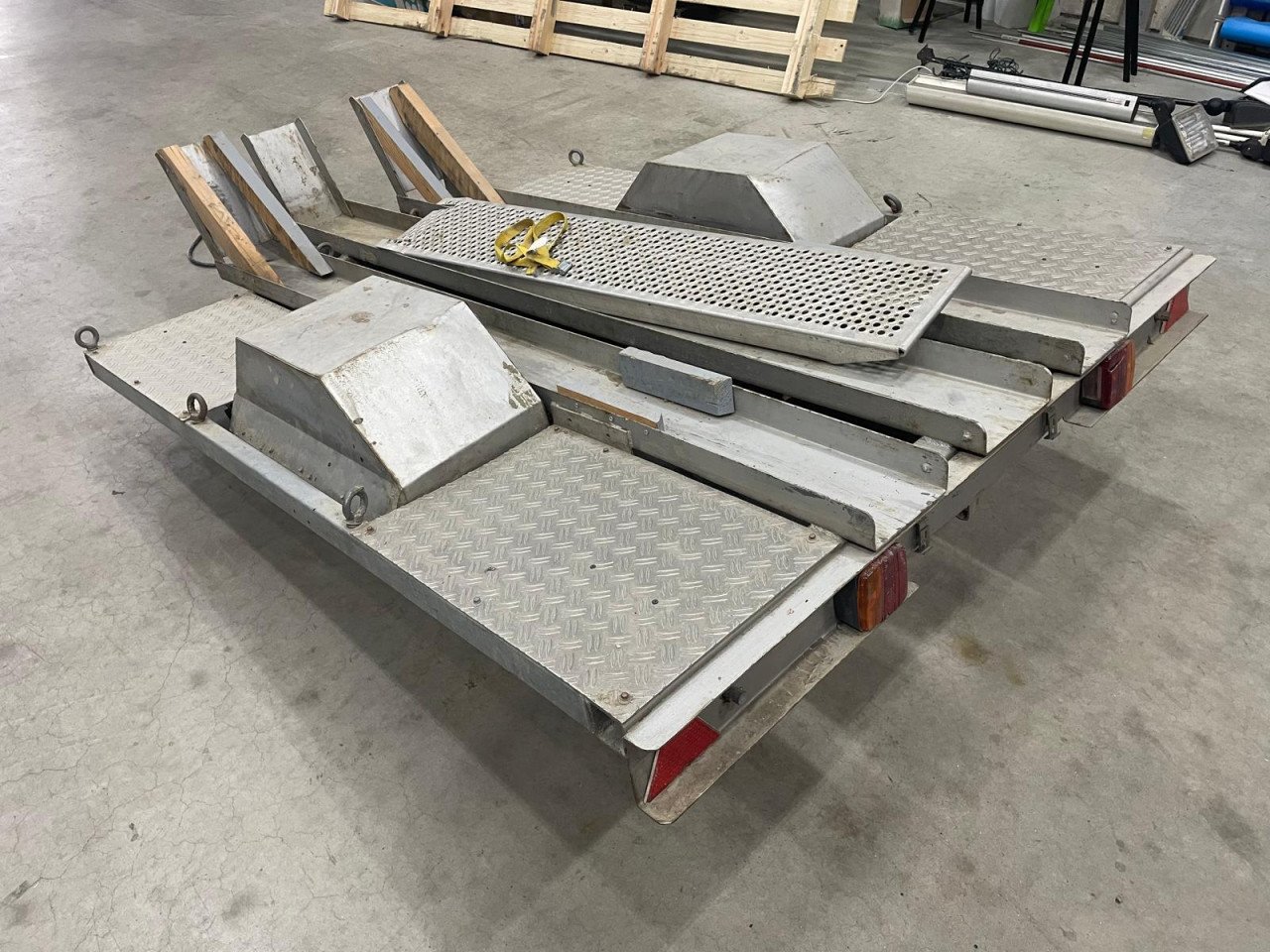 Motoraanhanger/ motortrailer voor 2 motoren bouwjaar 2015