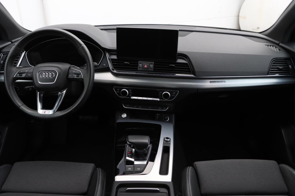 Audi Q5 50 tfsi e quattro s edition 300pk s-tronic audi q5 50 tfsi e s edit