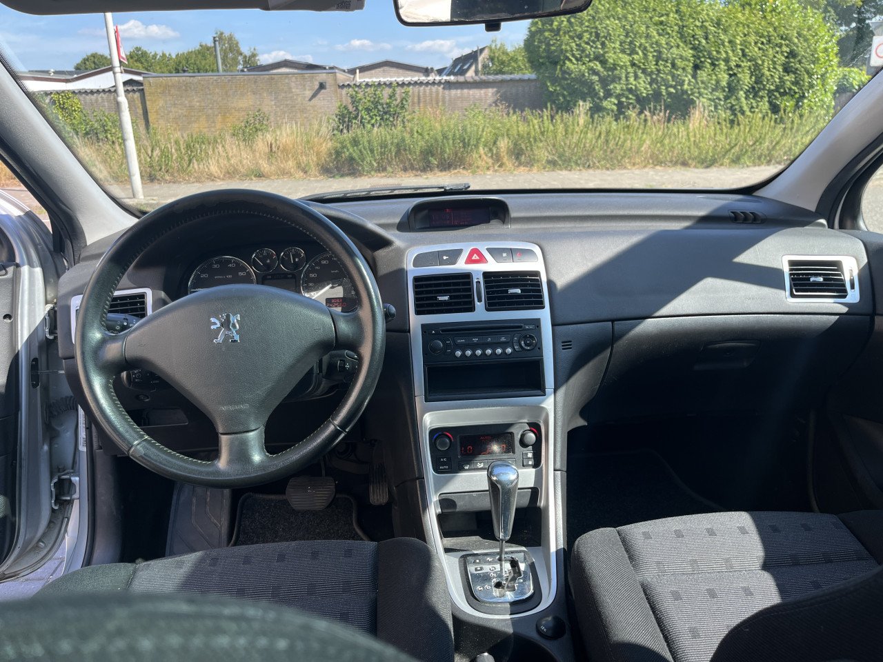 Peugeot 307 sw 2.0-16v Automaat Panodak Airco