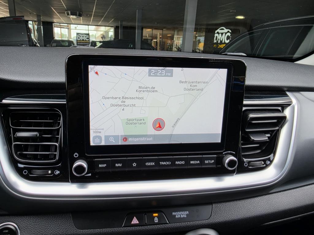 Kia Stonic 1.0 t-gdi mhev dyn+line | lane ass | cruise | clima | navi | lm