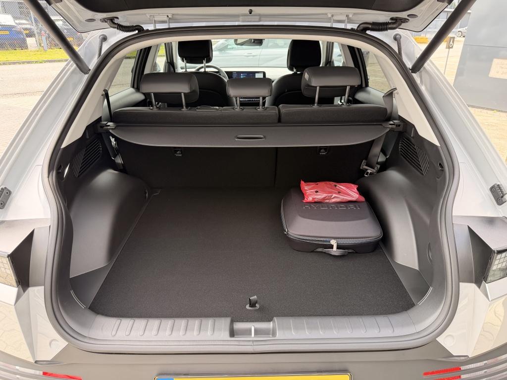 Hyundai Ioniq 5 long range pure edition 84 kwh | direct leverbaar | leder/s