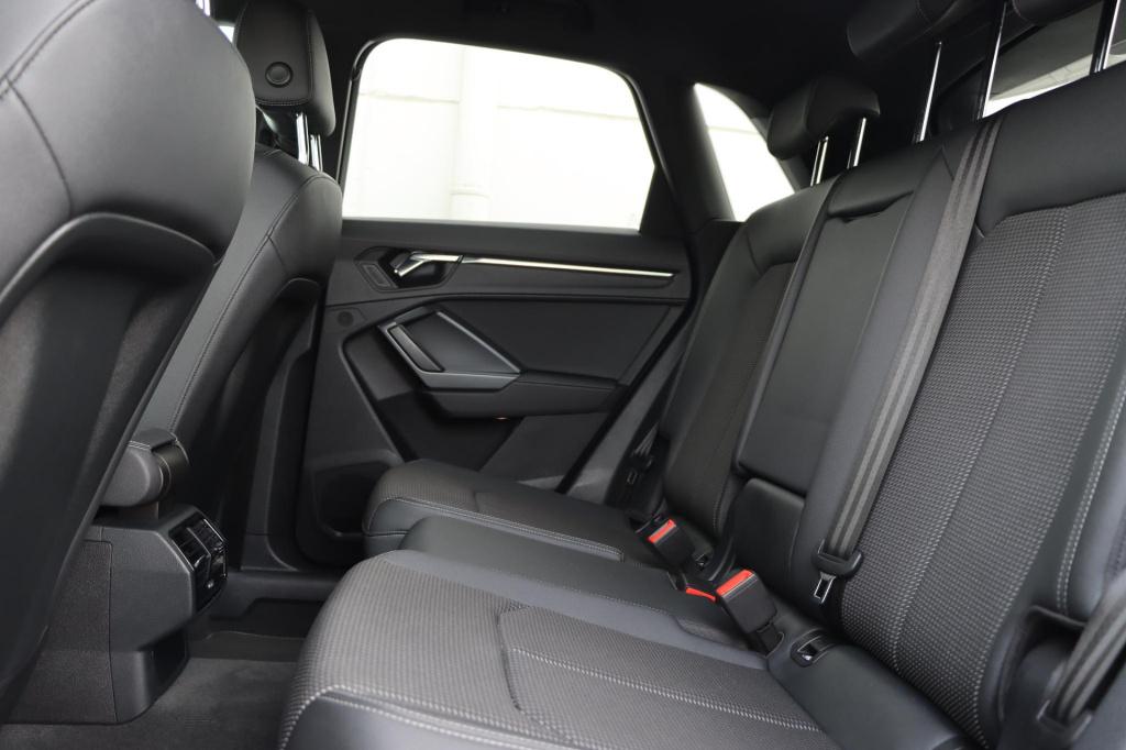 Audi Q3 45 tfsi e s edition 245pk s tronic | soh 90,3% |