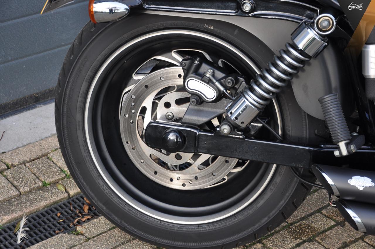 Harley Davidson FXDB Dyna Street Bob 2009 model 5HD 15500 km!